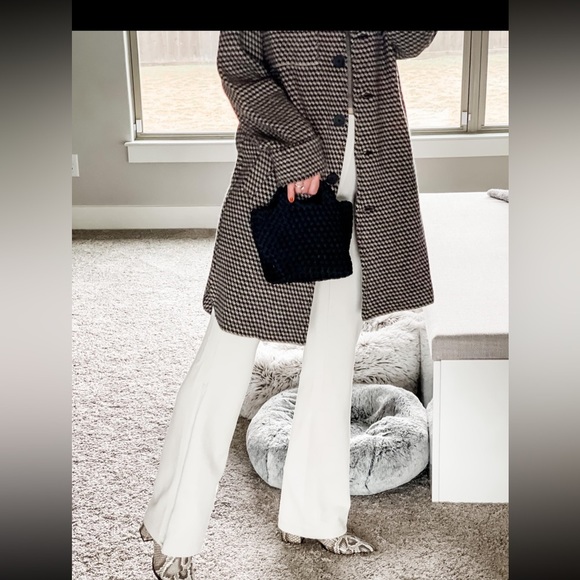 Lululemon BRUSHED SOFTSTREME RIB ZIP FLARE IN WHITE OPAL - Picture 5 of 7